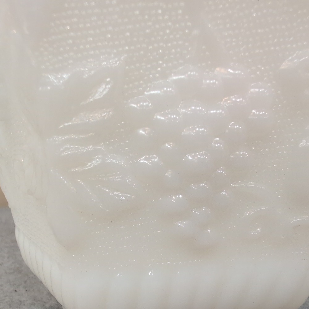Fire-King Milk Glass Harvest Grape Hexagonal Planter White VTG Anchor Hocking - Picture 4 of 9